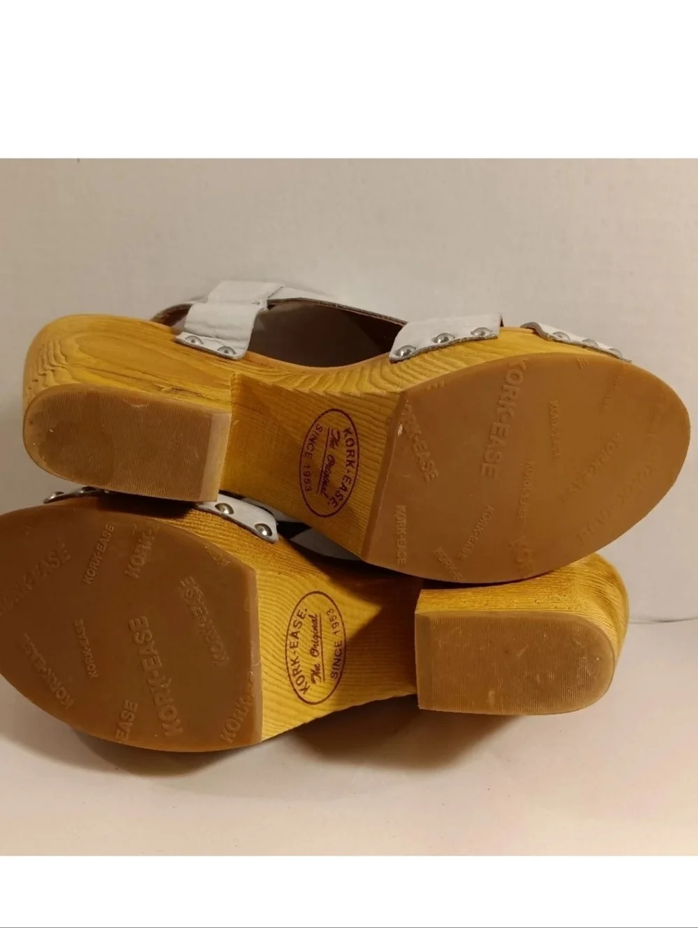 Kork-Ease Womens Constance Green Leather Retro Stacked Platform Heels Sz 9